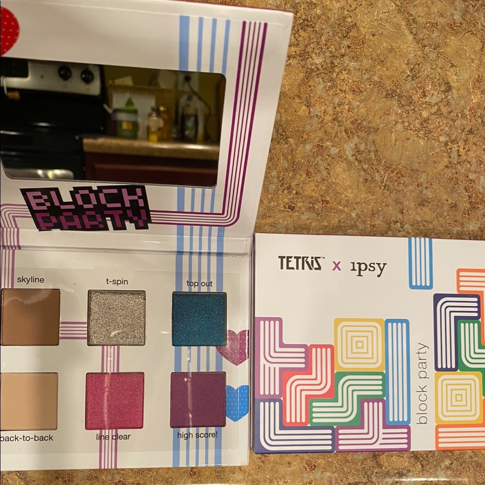 Tetris Block Party 6 Eyeshadow Palette x Ipsy